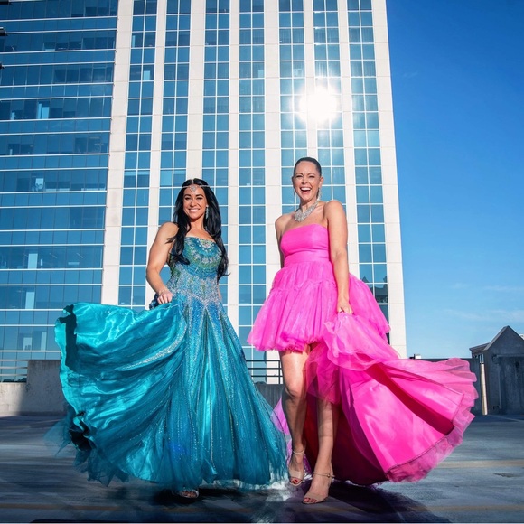 Meet your Posher, Amy - Picture 7 of 11